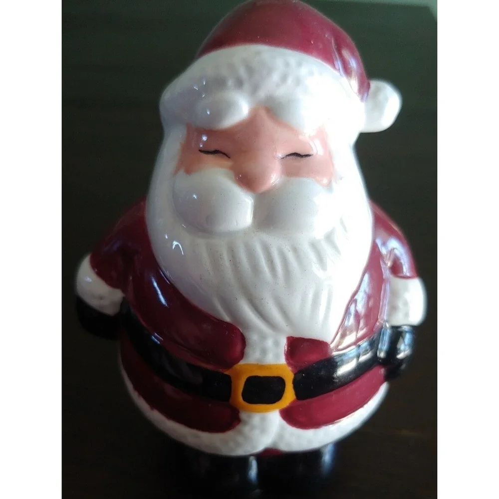 Publix Santa Claus and Mrs Claus Salt Pepper Shaker Set Christmas Holiday 2003